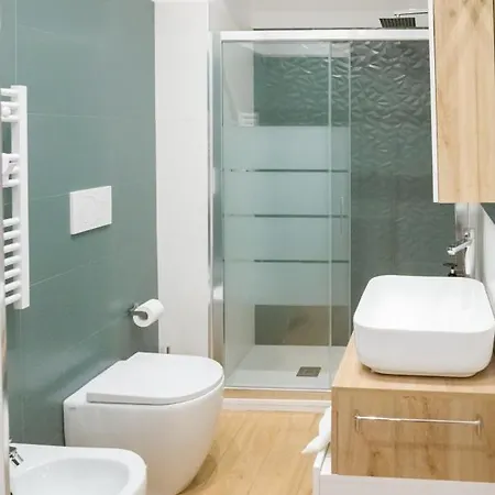 Roomapartment *