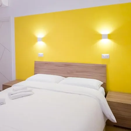 Apartment Roomapartment *