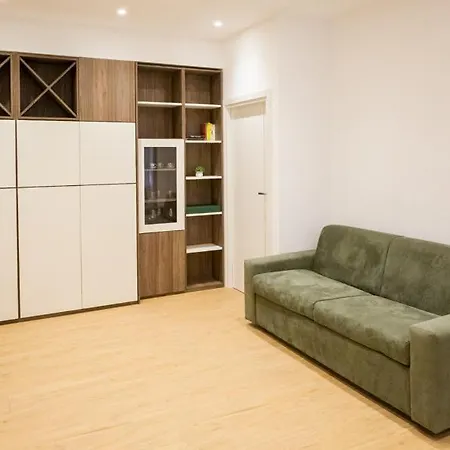 Roomapartment *